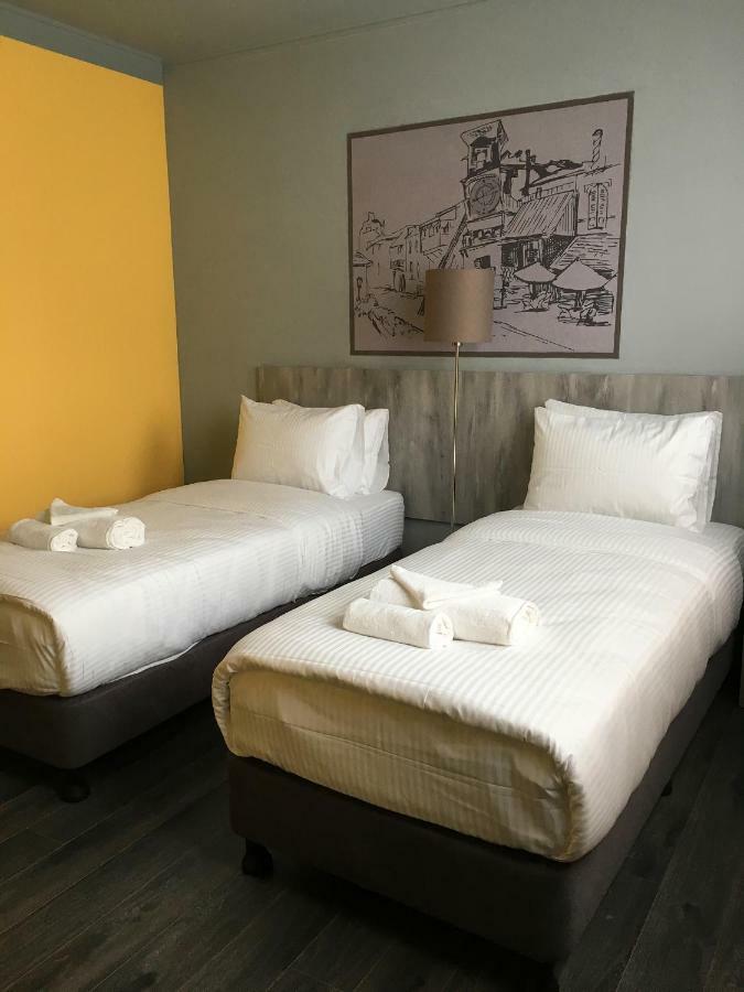Atoneli Hotel Tbilisi Ngoại thất bức ảnh
