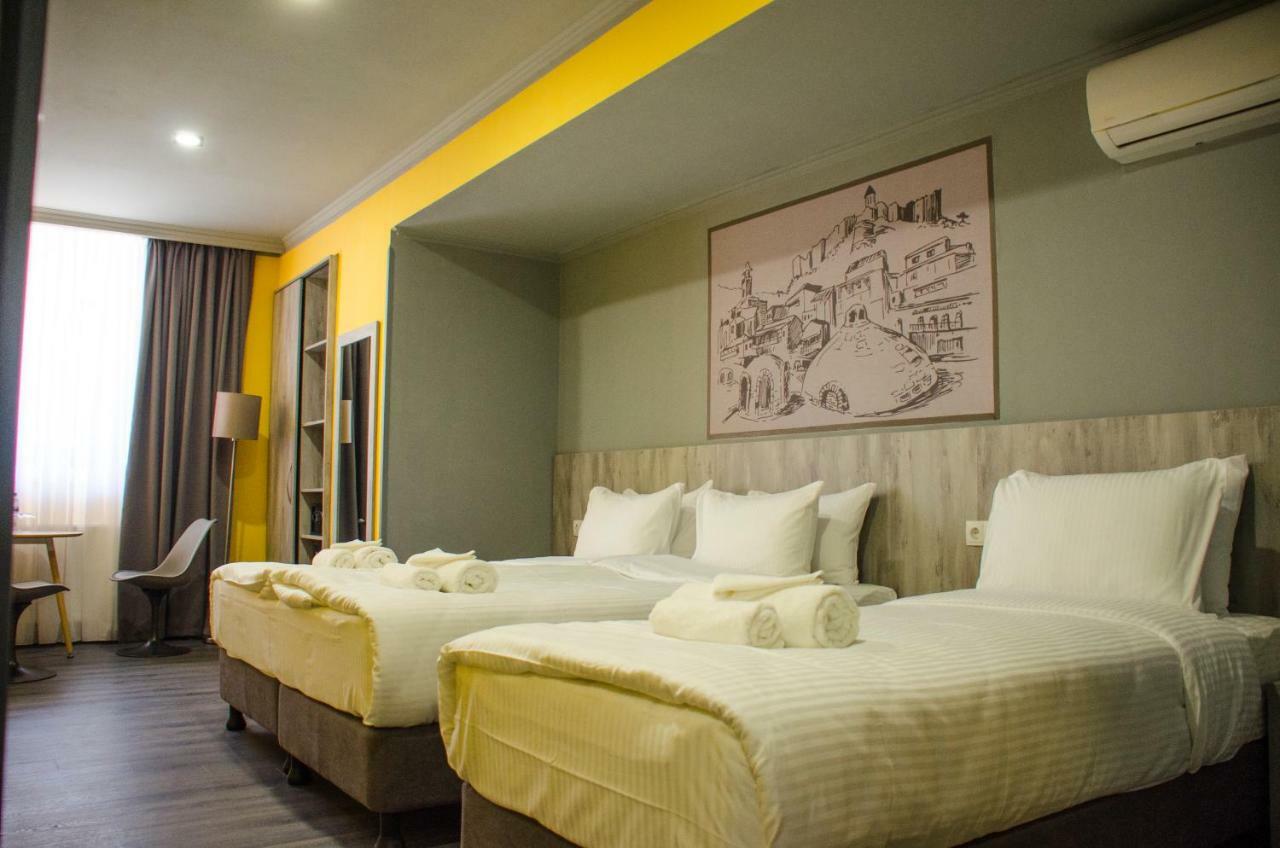 Atoneli Hotel Tbilisi Ngoại thất bức ảnh