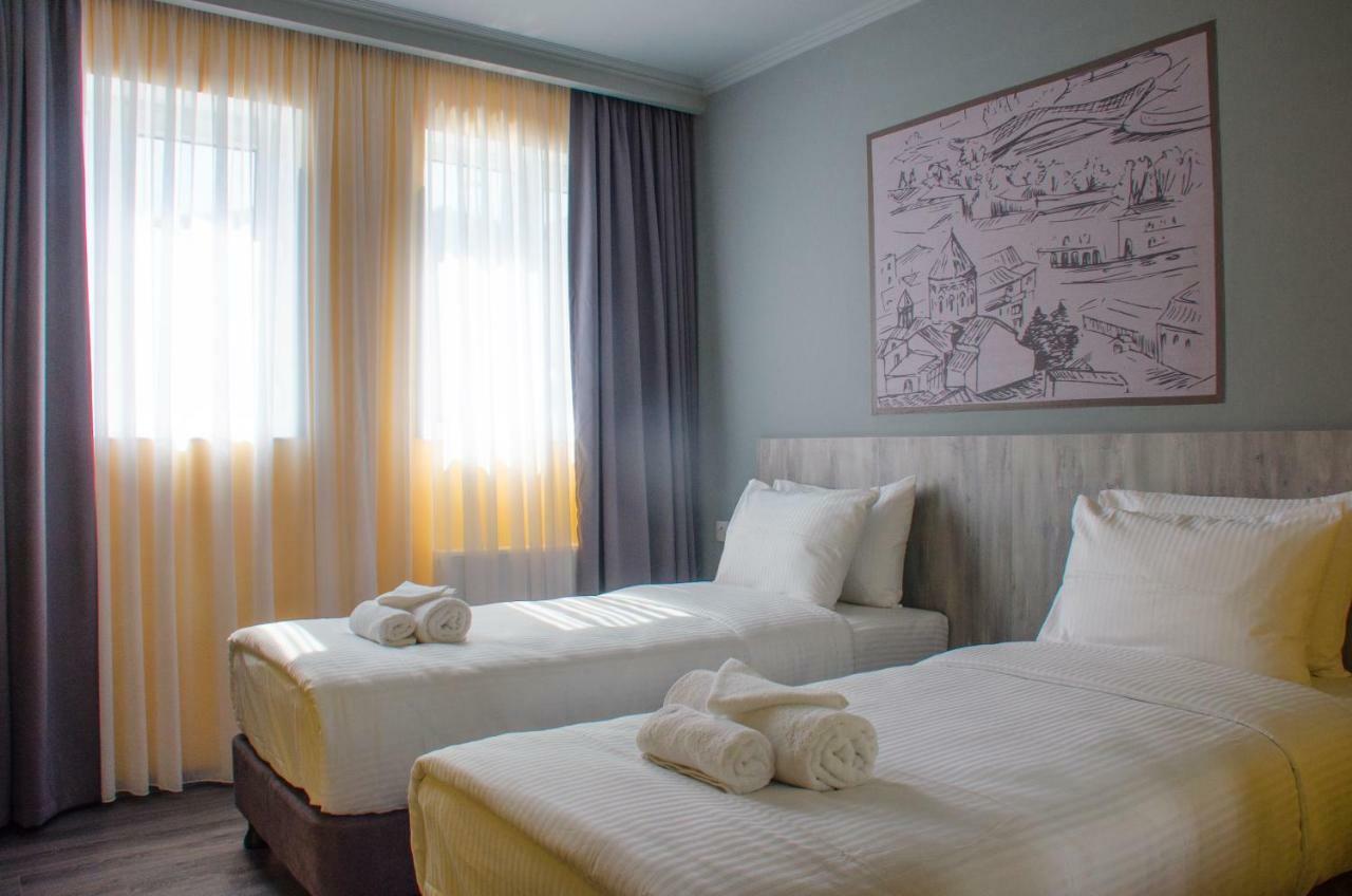 Atoneli Hotel Tbilisi Ngoại thất bức ảnh